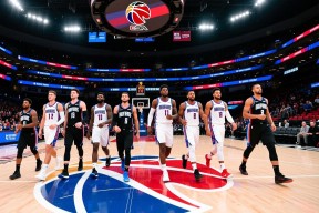 快船全队共进退，大胜开拓者